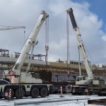 Погрузка военного катера весом 45 тонн